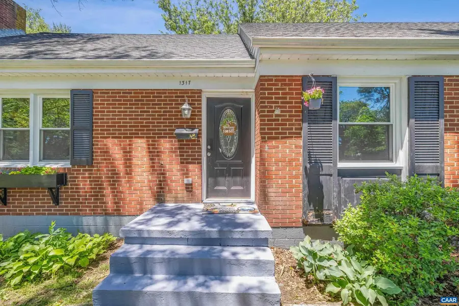 1317 Ridge Cir, Waynesboro, VA 22980 - #3