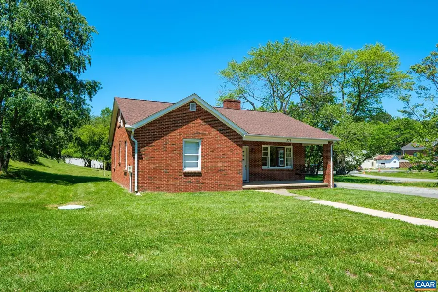 275 Main St, Stanardsville, VA 22973 - #2
