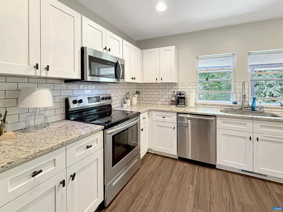 1304 Poplar St, Charlottesville, VA 22902 - #3
