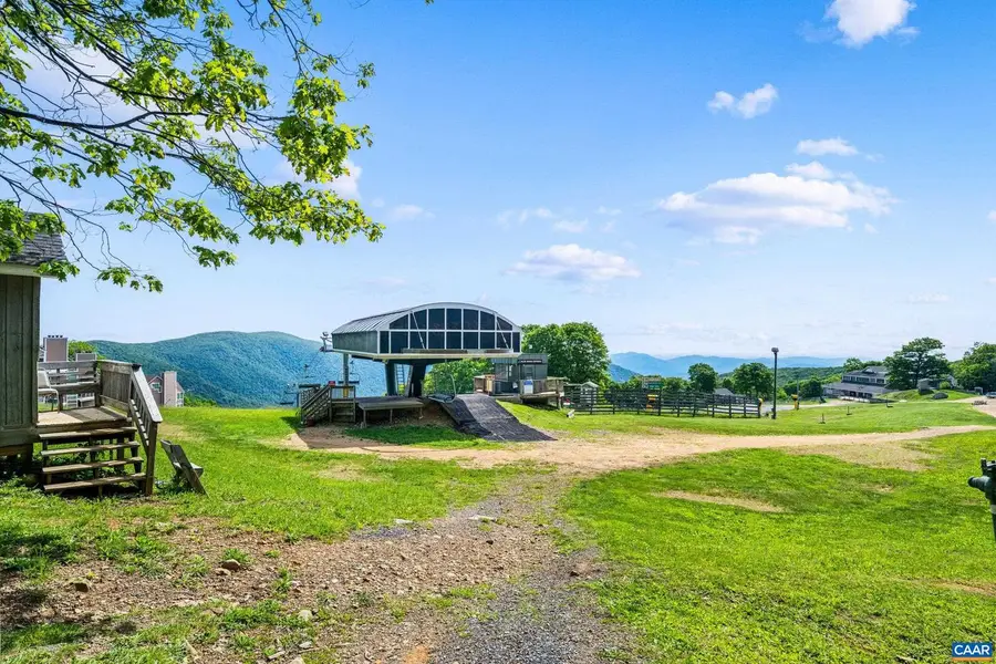 312 Dobie Ln, Roseland, VA 22967 - #2