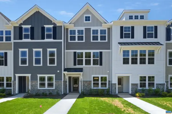 291 Crowninshield Ct, WAYNESBORO, VA 22980
