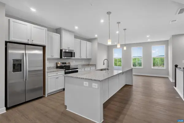 4068b Perseus Ln, CHARLOTTESVILLE, VA 22901