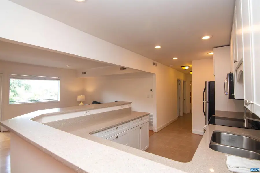 1800 Jefferson Park Ave #59, Charlottesville, VA 22903 - #3
