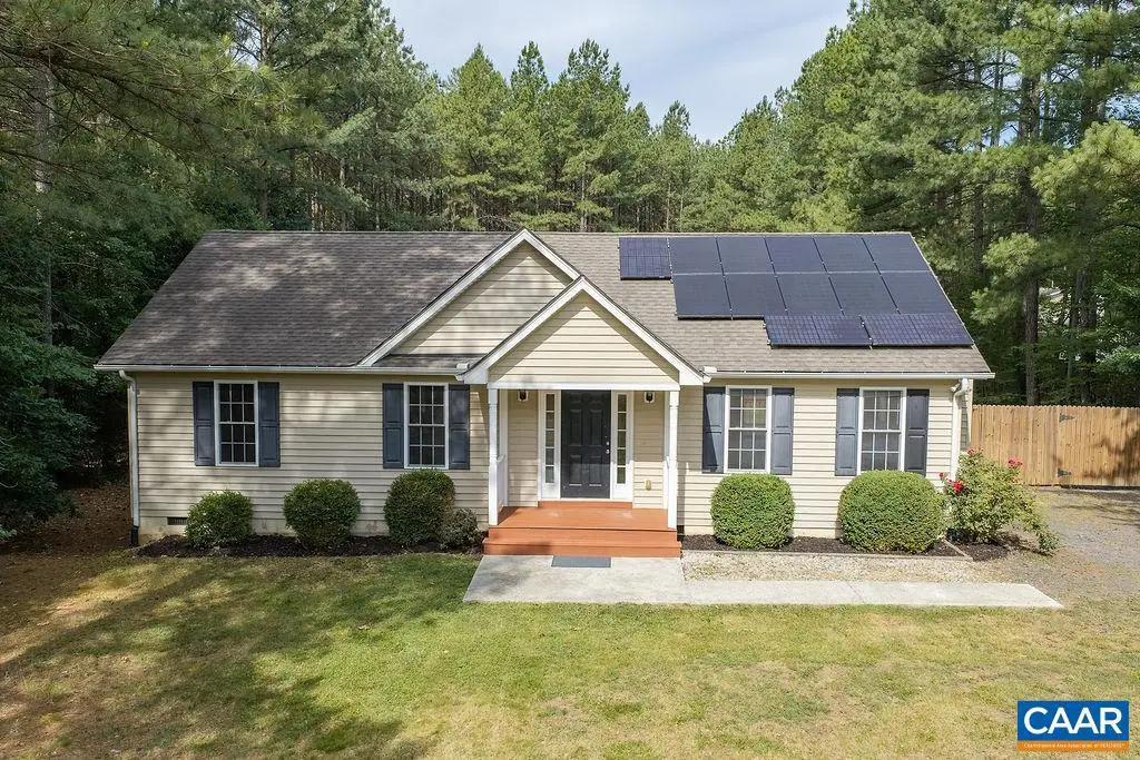 1166 Georgia Creek Rd, Scottsville, VA 24590 - #1