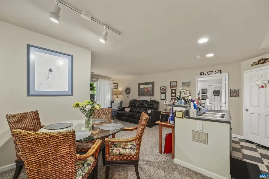 237 Yellowstone Dr #6, Charlottesville, VA 22903 - #2