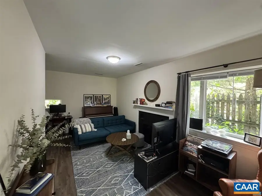 1820 Rugby Pl, Charlottesville, VA 22903 - #2