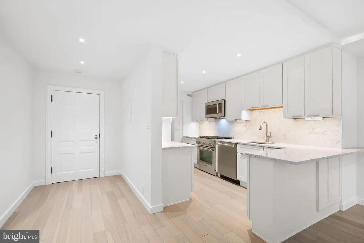 700 New Hampshire Ave Nw #303, Washington, DC 20037 - Image #1