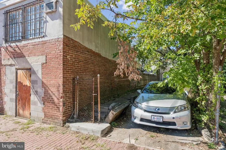 418 15th St Se, Washington, DC 20003 - Image #2