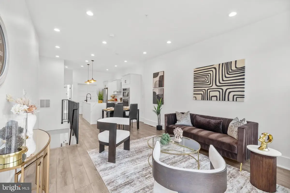 113 18th St Se #2, Washington, DC 20003 - Image #1