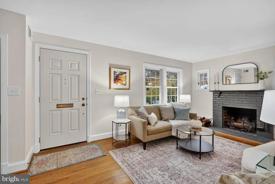 2822 Rittenhouse St Nw, Washington, DC 20015 - Image #3