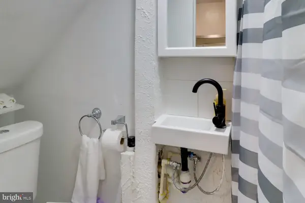 1908 9th St Nw #a, WASHINGTON, DC 20001