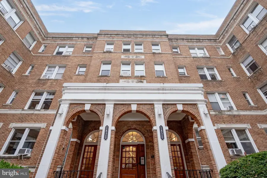 1820 Clydesdale Pl Nw #411, Washington, DC 20009 - Image #2