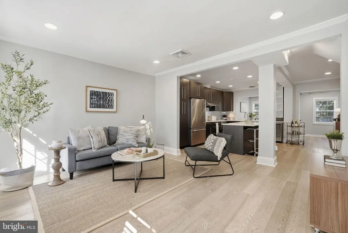 1725 34th St Nw, Washington, DC 20007 - Image #1