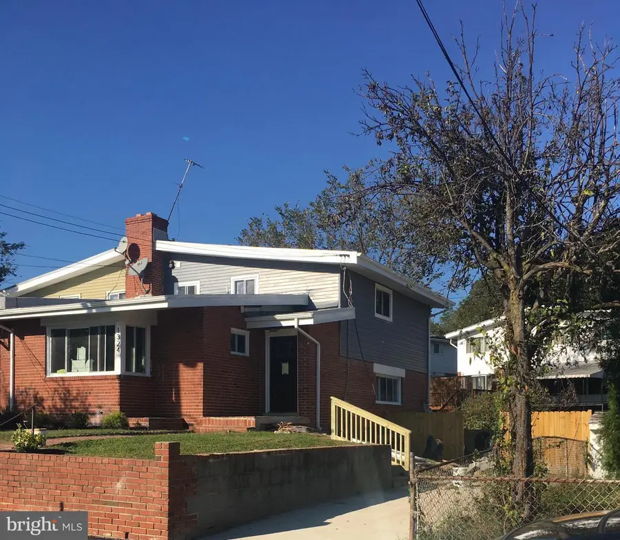 1324 Galloway St Ne, Washington, DC 20017 - Image #2