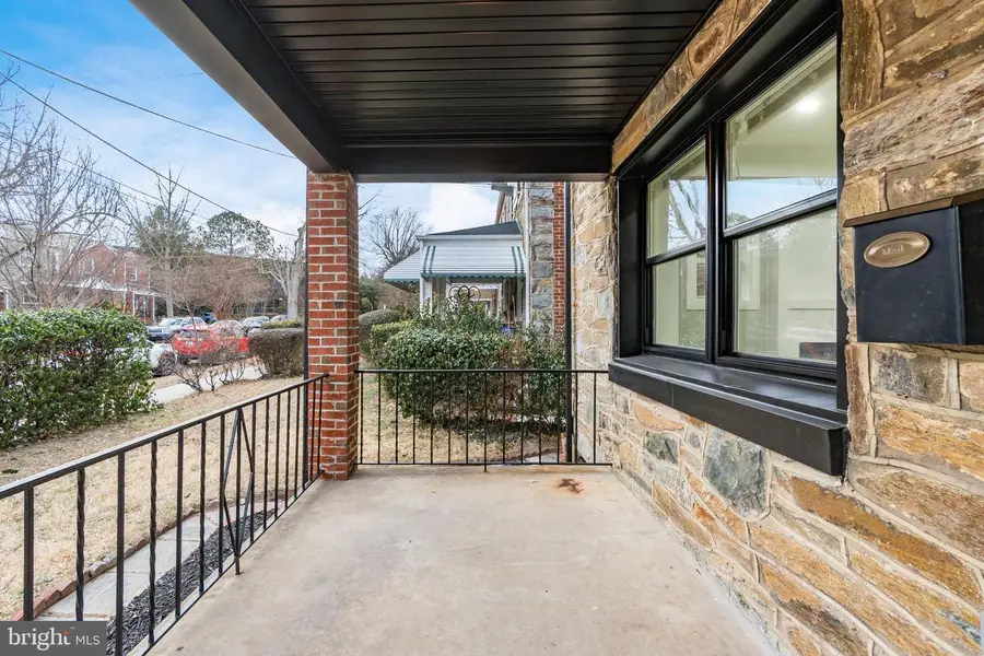 928 Perry Pl Ne, Washington, DC 20017 - Image #3