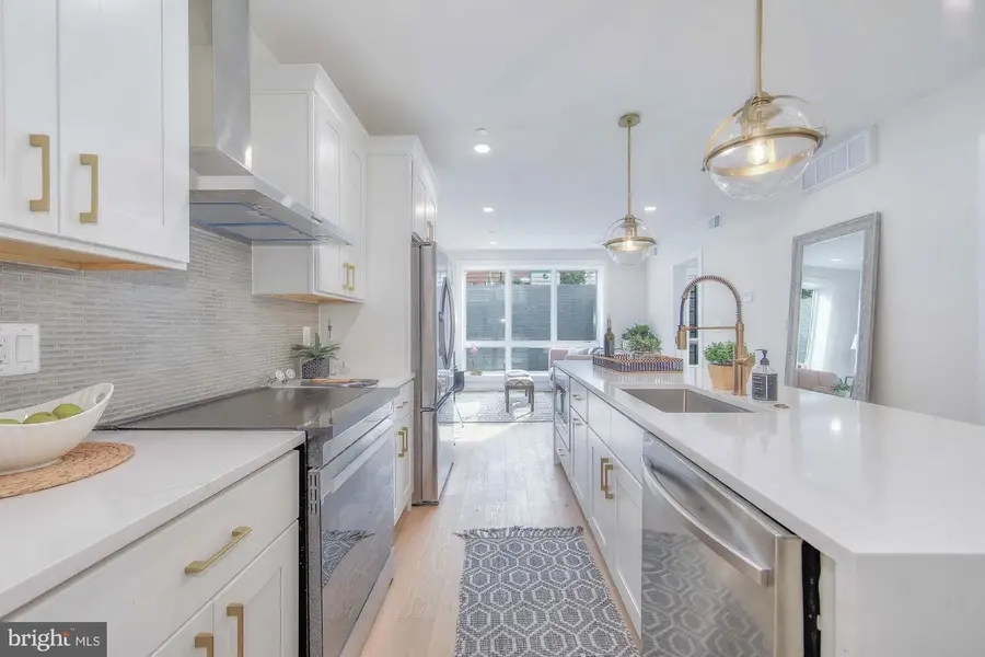 4347 Harrison St Nw #a, Washington, DC 20015 - Image #3