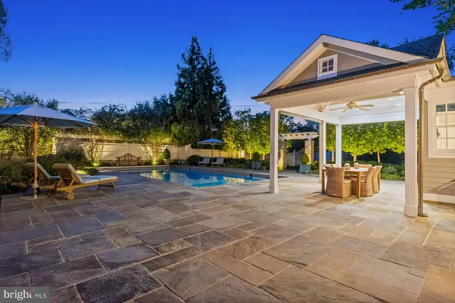 3033 University Ter Nw, Washington, DC 20016 - Image #2