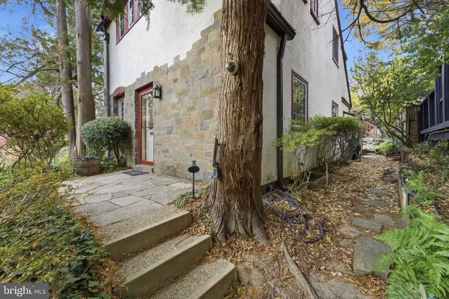 4607 Van Ness St Nw, Washington, DC 20016 - Image #2