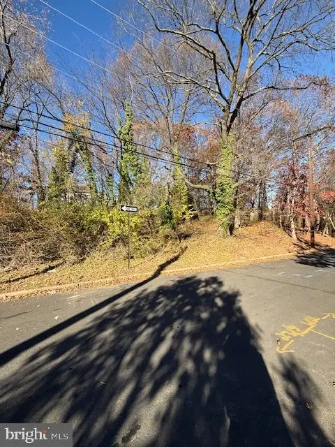 4650 Hanna Pl Se, Washington, DC 20019 - Image #2