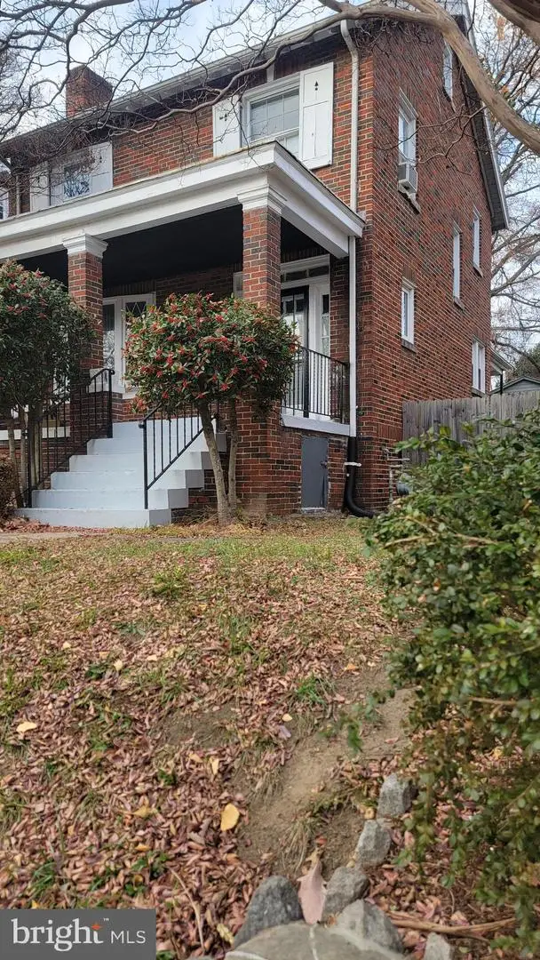 419 Oneida Pl Nw, Washington, DC 20011 - Image #2