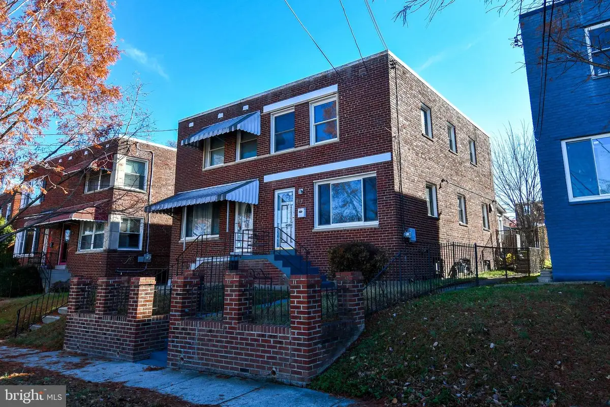 813 Jefferson St Ne, Washington, DC 20011 - #1