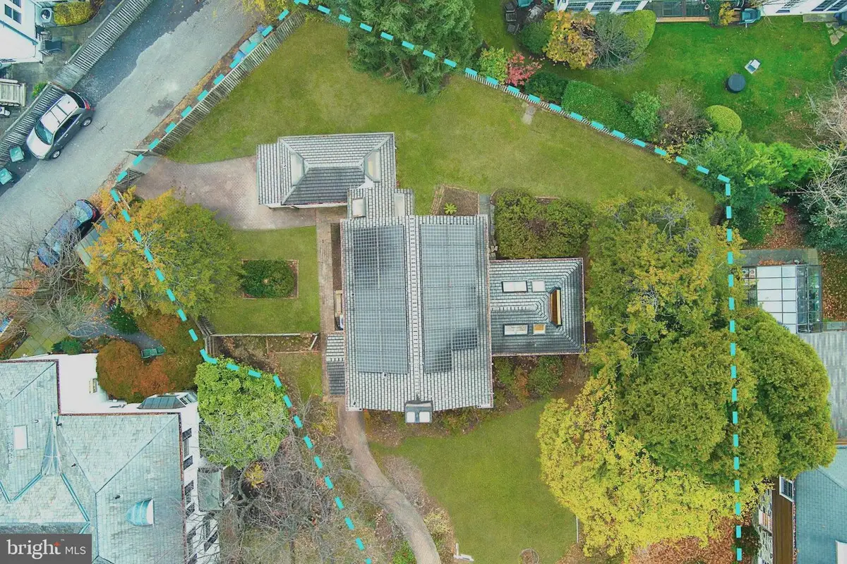 5431 41st Pl Nw, Washington, DC 20015 - Image #1