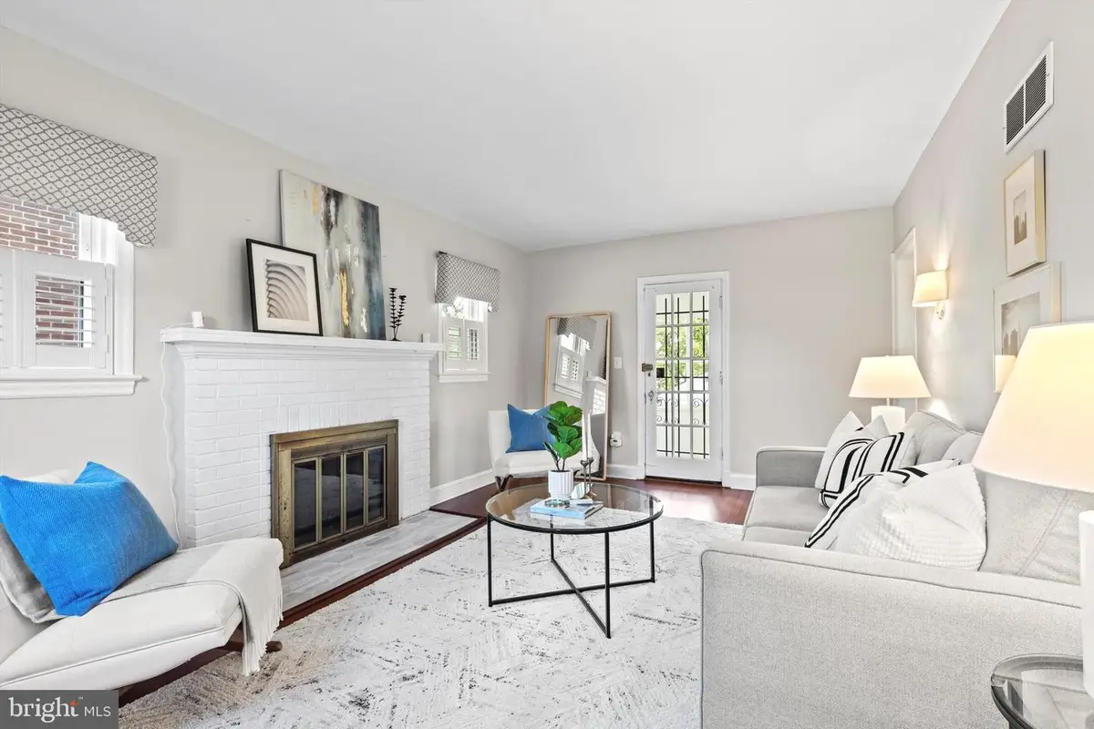 6118 Sligo Mill Rd Ne, Washington, DC 20011 - #1