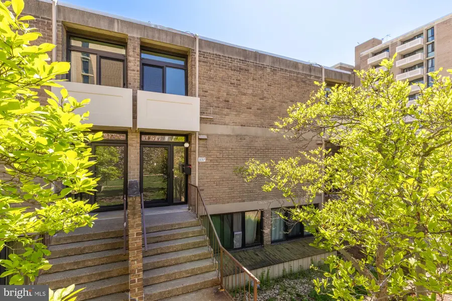 337 N St Sw, Washington, DC 20024 - #2