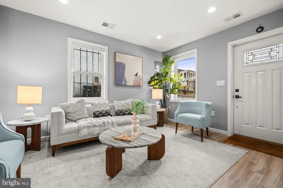 206 34th St Se, Washington, DC 20019 - Image #2