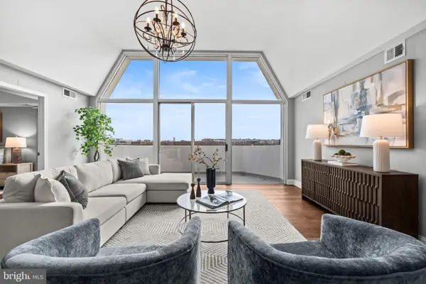 700 7th St Sw #813, WASHINGTON, DC 20024