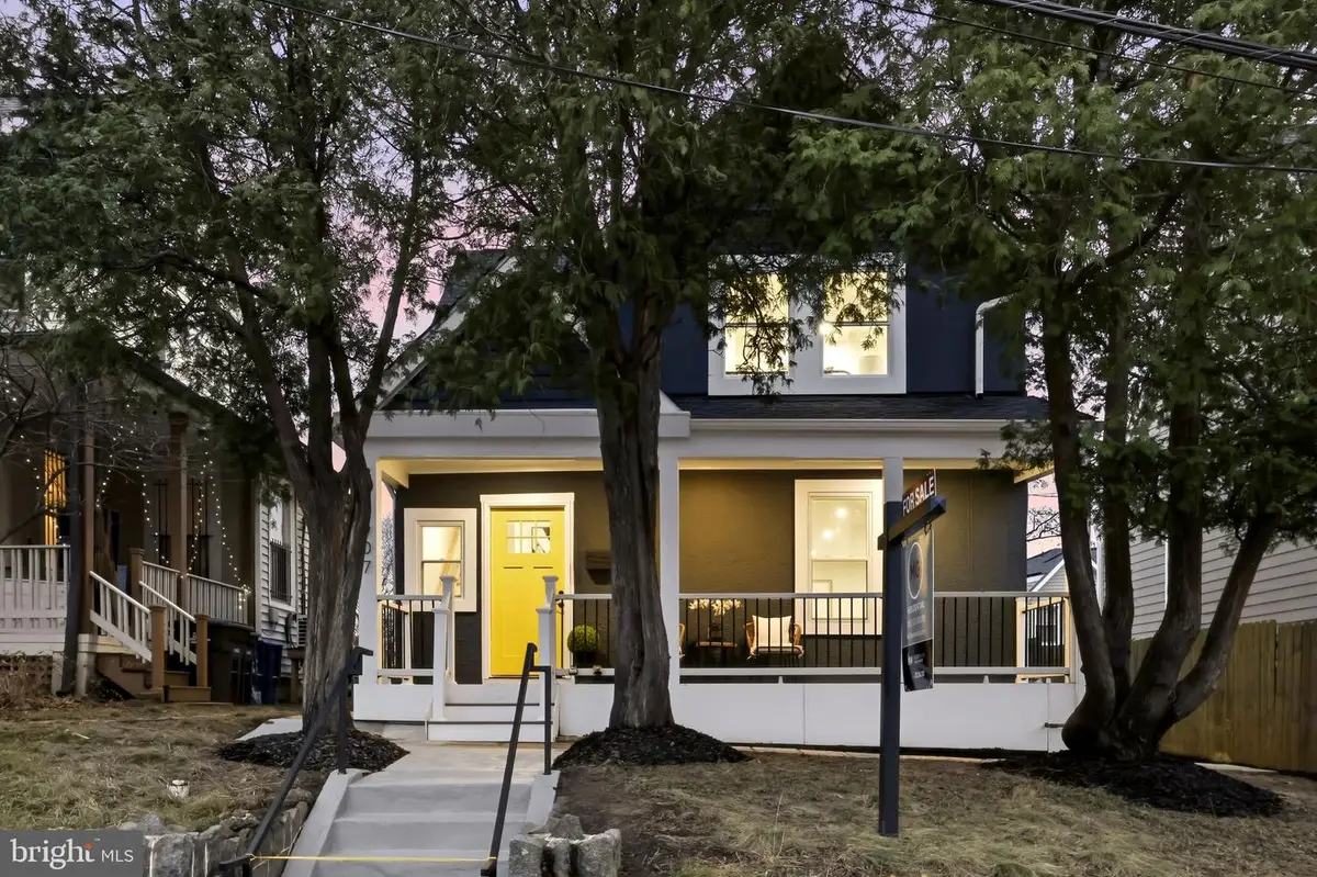 907 Lawrence St Ne, Washington, DC 20017 - Image #1