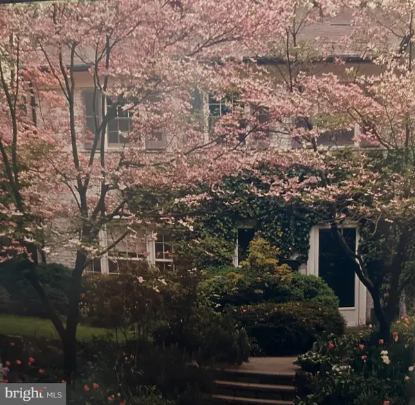 2351 49th St Nw, WASHINGTON, DC 20007