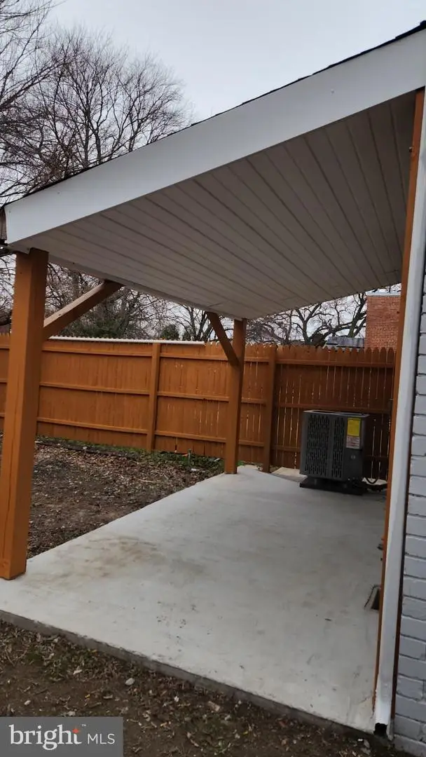 4803 Bass Pl Se, Washington, DC 20019 - Image #2