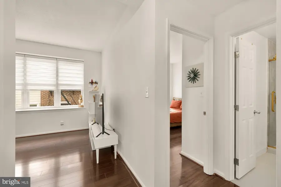 2630 Adams Mill Rd Nw #302, Washington, DC 20009 - Image #3