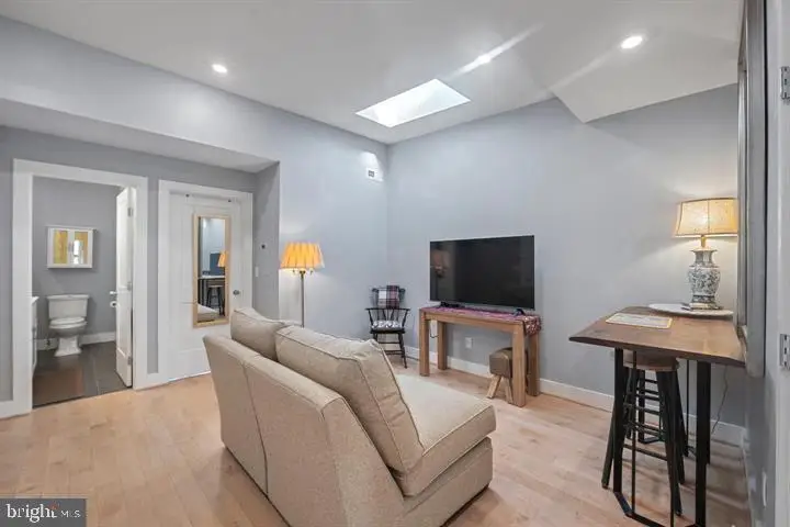 833 19th St Ne #3, Washington, DC 20002 - #3