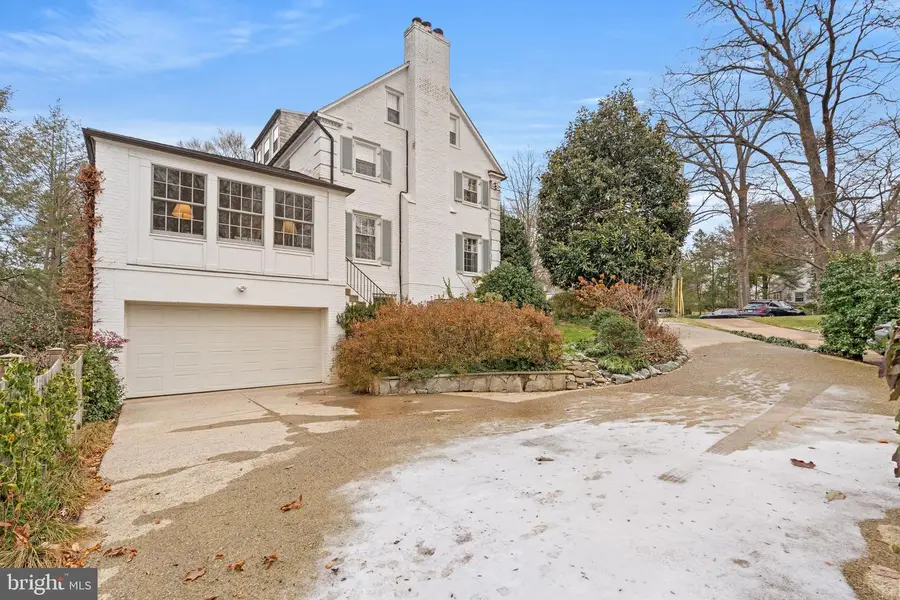 5085 Lowell St Nw, Washington, DC 20016 - #2