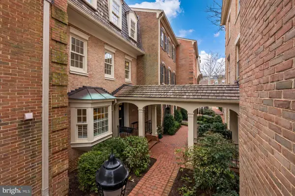 4342 Westover Pl Nw, WASHINGTON, DC 20016