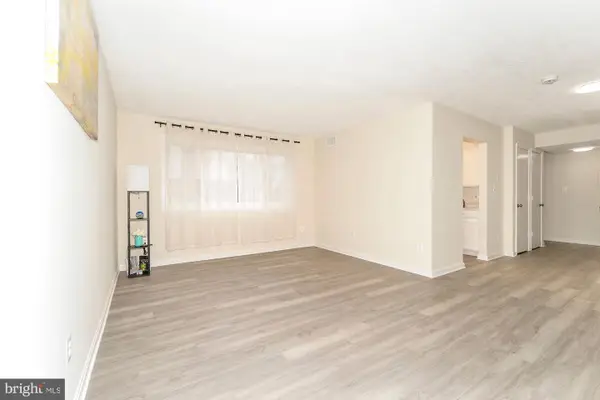 14 Halley Pl Se #103, WASHINGTON, DC 20032