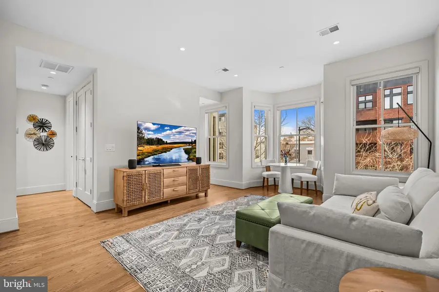 270 15th St Se #301, Washington, DC 20003 - #3