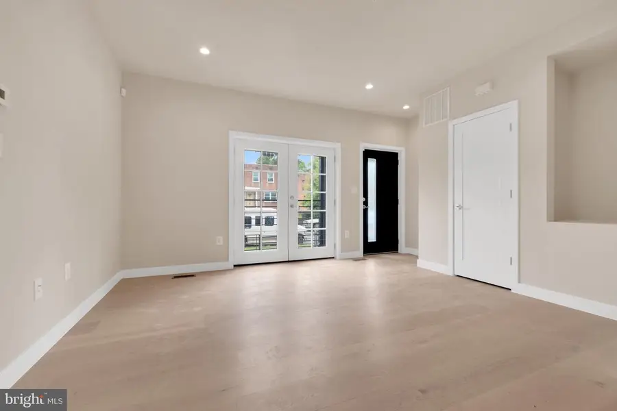 854 Xenia St Se #102, Washington, DC 20032 - Image #3