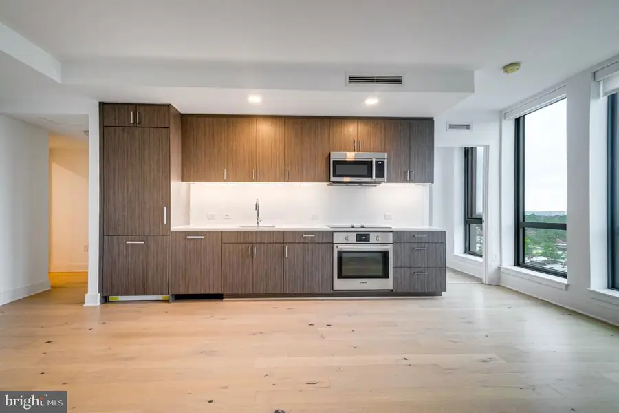 1211 Van St Se #806, Washington, DC 20003 - #3