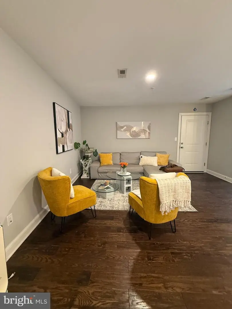 1258 Holbrook Ter Ne #5, Washington, DC 20002 - Image #3