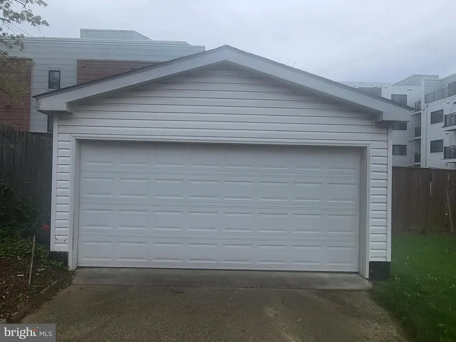 7123 Chestnut St Nw, Washington, DC 20012 - Image #3