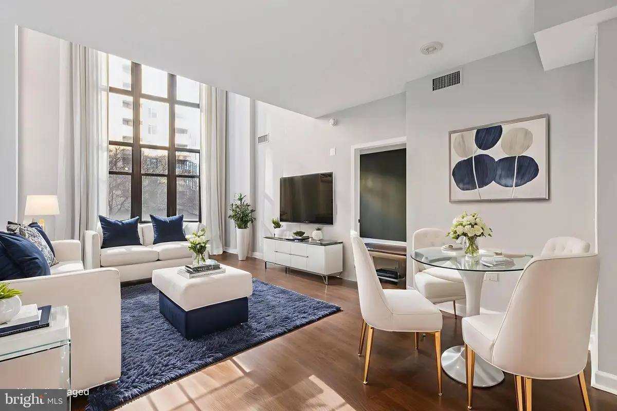 400 Massachusetts Ave Nw #215, Washington, DC 20001 - Image #1