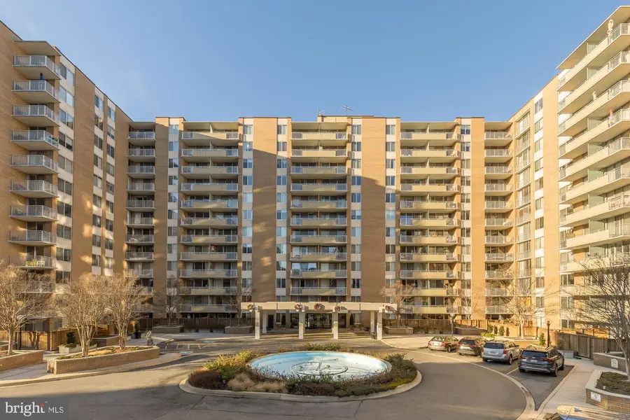 3001 Veazey Ter Nw #520, Washington, DC 20008 - Image #2