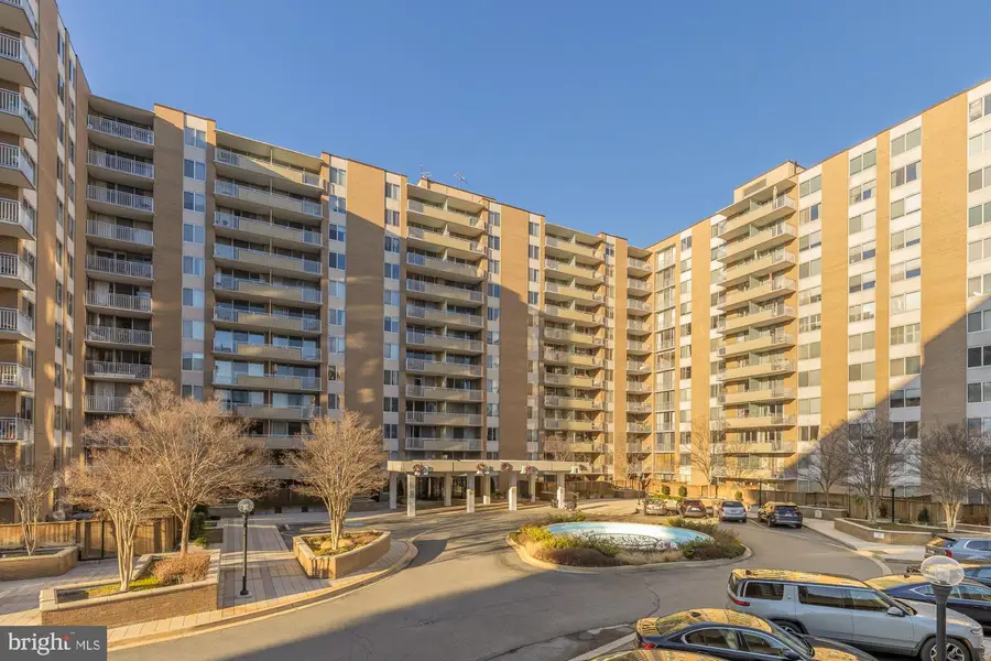 3001 Veazey Ter Nw #520, Washington, DC 20008 - Image #3