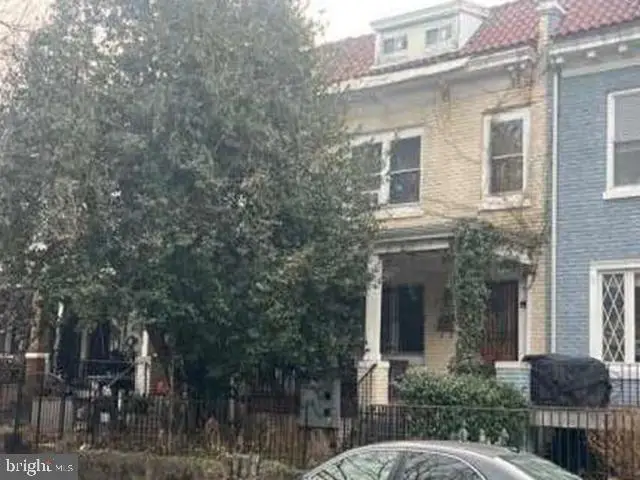 1522 Spring Pl Nw, Washington, DC 20010 - Image #2