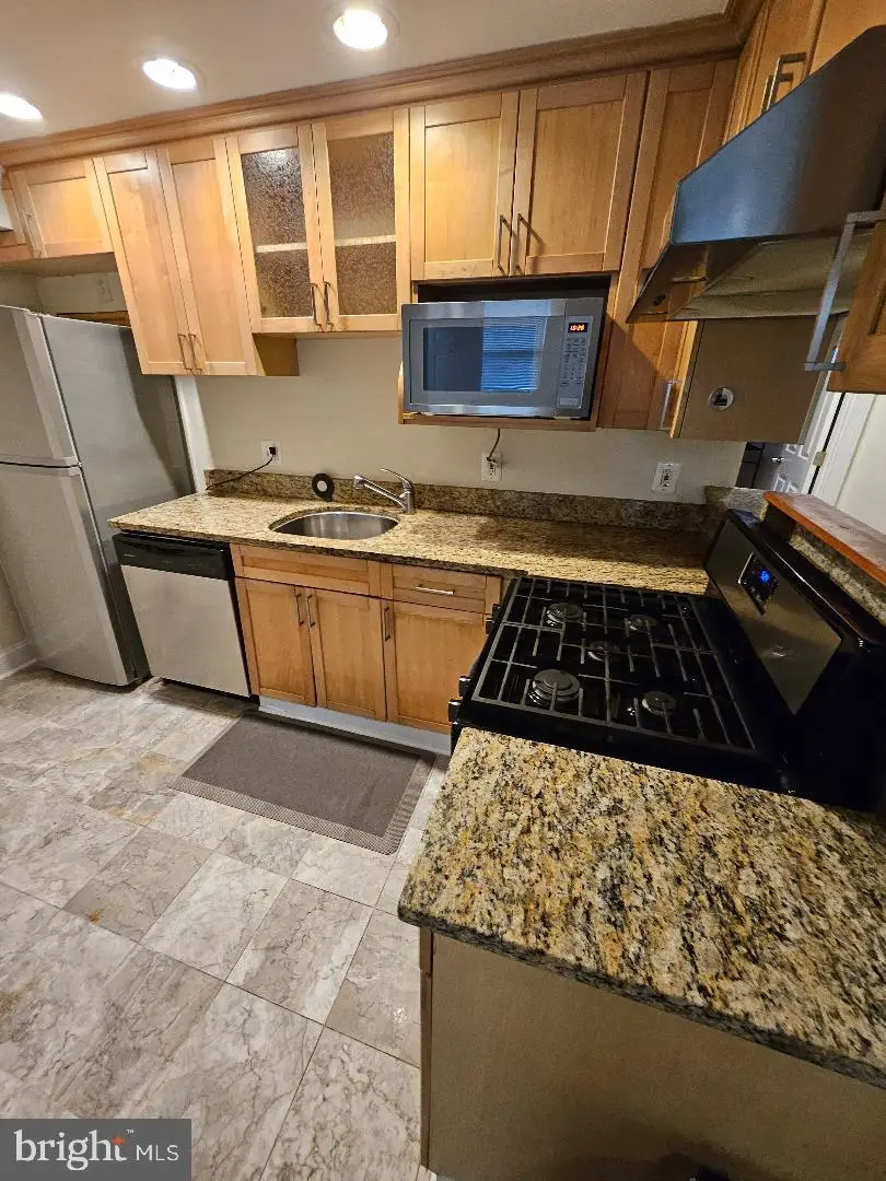 302 Oklahoma Ave Ne #102, Washington, DC 20002 - Image #2