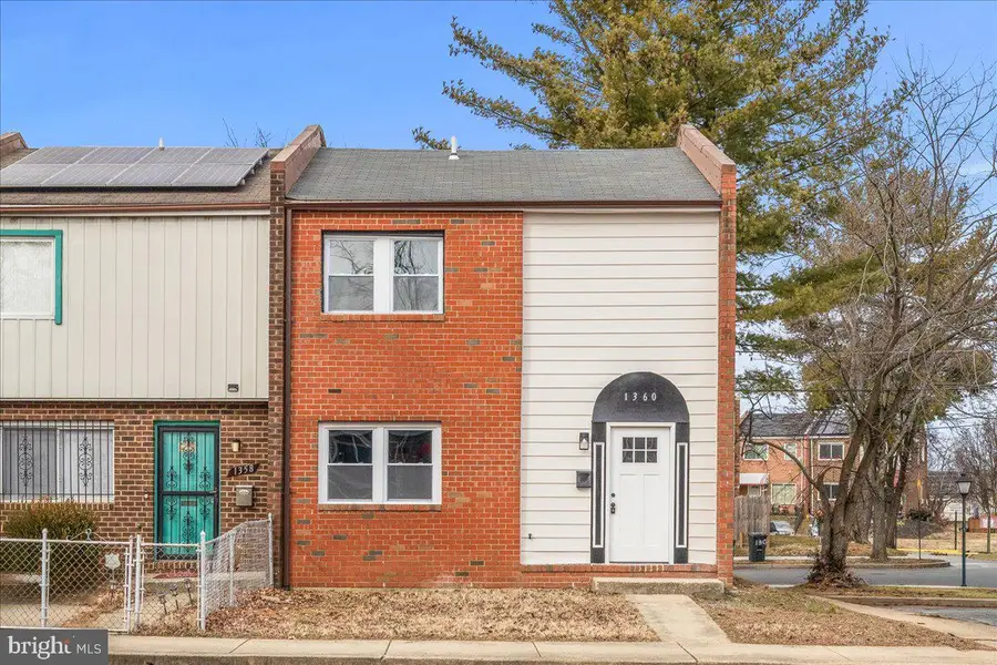 1360 Barnaby Ter Se, Washington, DC 20032 - Image #2