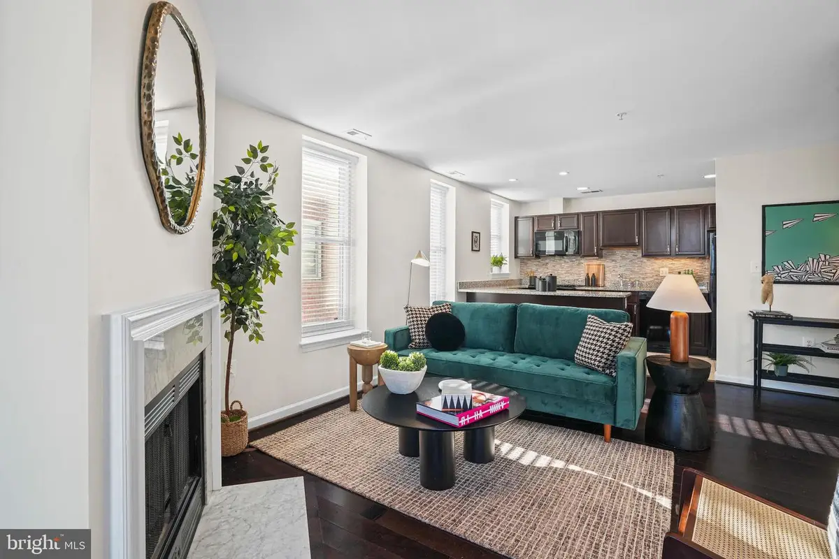 2627 Adams Mill Rd Nw #402, Washington, DC 20009 - Image #1